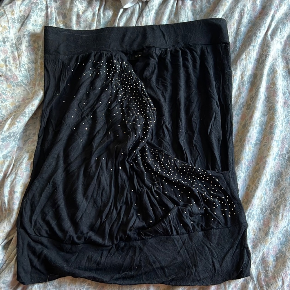 Sirens open V strapless top
